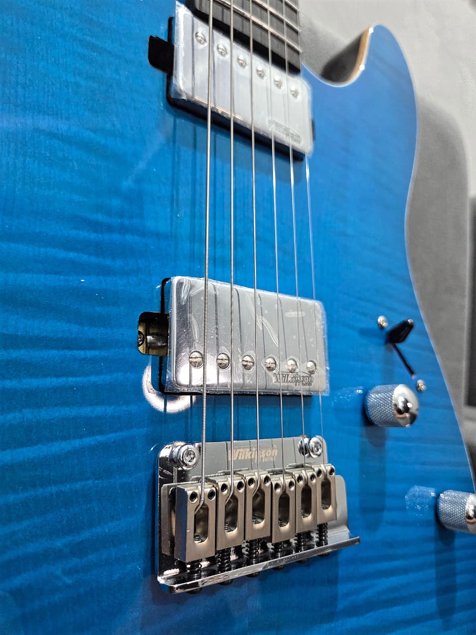 GUITARRA BENSON HARDY T MD M5 OB CHROME IX. - Imagem 3