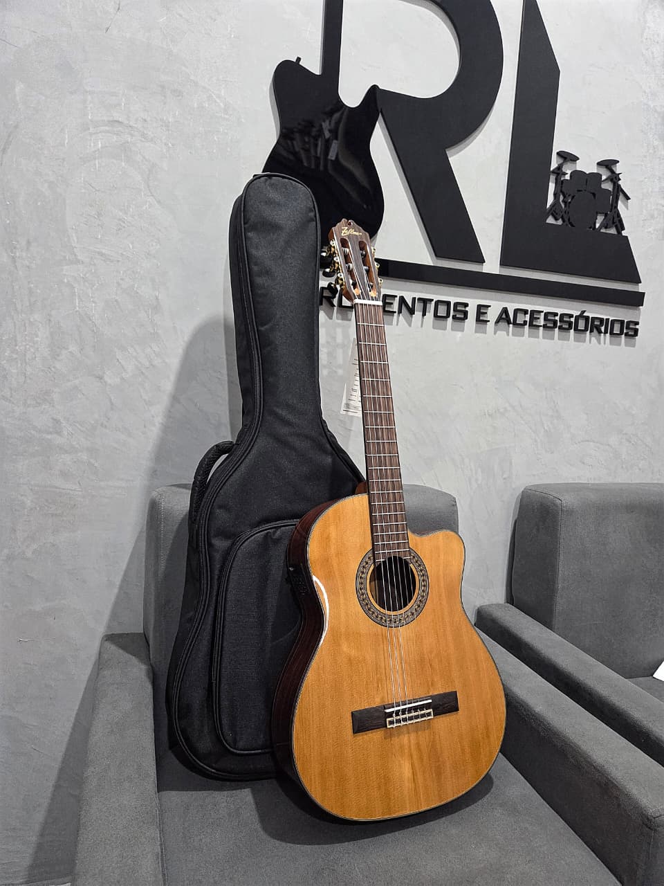 VIOLAO ZELLMER PRIMEVO CEDRO CLASSICO CUTAWAY- BRILHANTE - Image 3