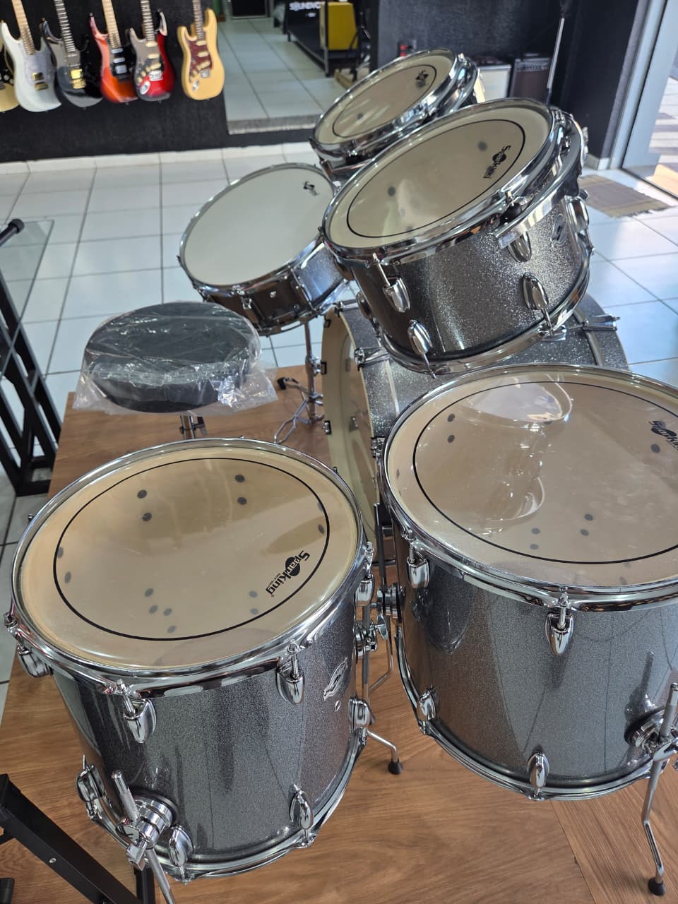 BATERIA SPANKING DRUM SILVER SPARKLE - BUMBO 20 2 SURDOS - Image 6